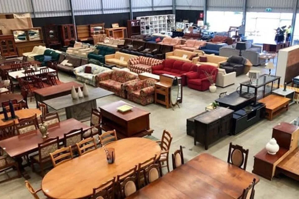 الأثاث المكتبي